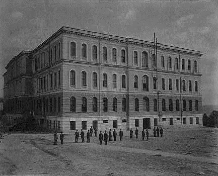 Tarihi Darüşşafaka Lisesi 